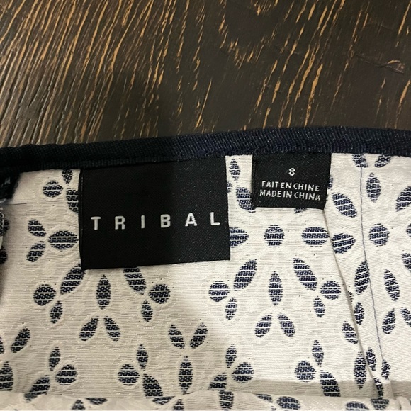 Tribal | Blue & White midi skirt - Picture 4 of 9